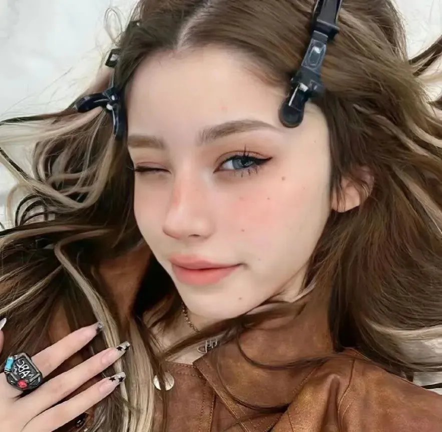 圣母经 封面
